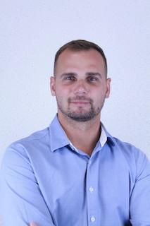 Adrian Pernecký